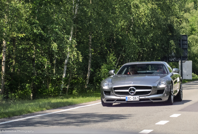 Mercedes-Benz SLS AMG