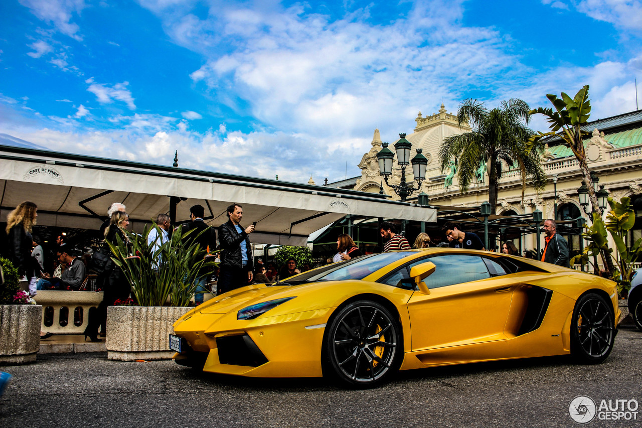 Lamborghini Aventador LP700-4