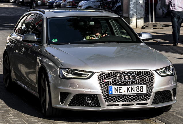 Audi RS4 Avant B8