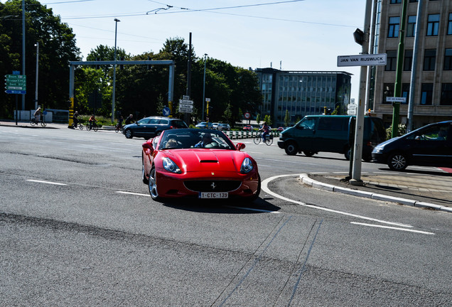 Ferrari California