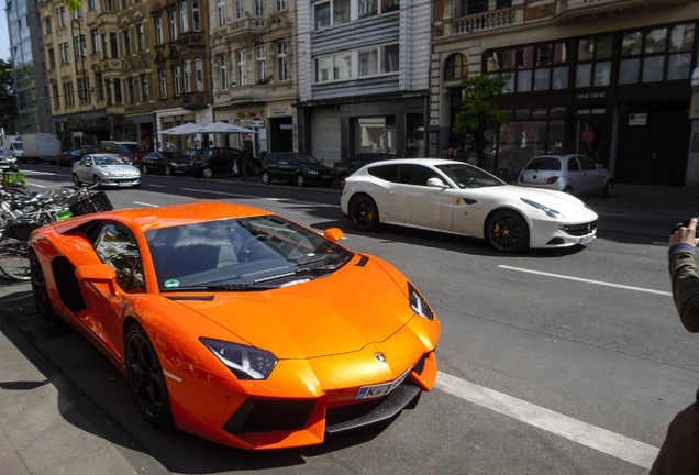 Lamborghini Aventador LP700-4