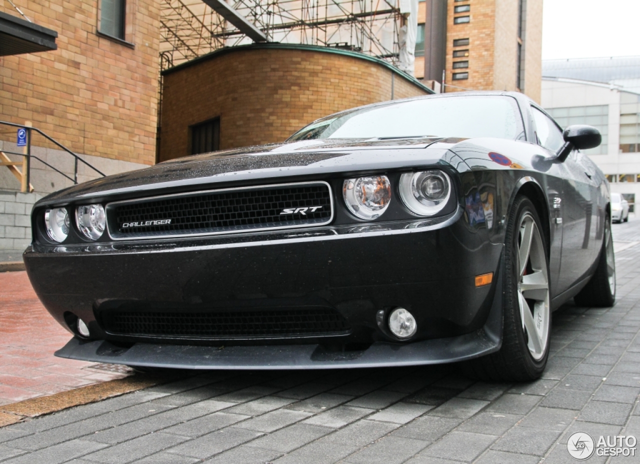 Dodge Challenger SRT-8 392