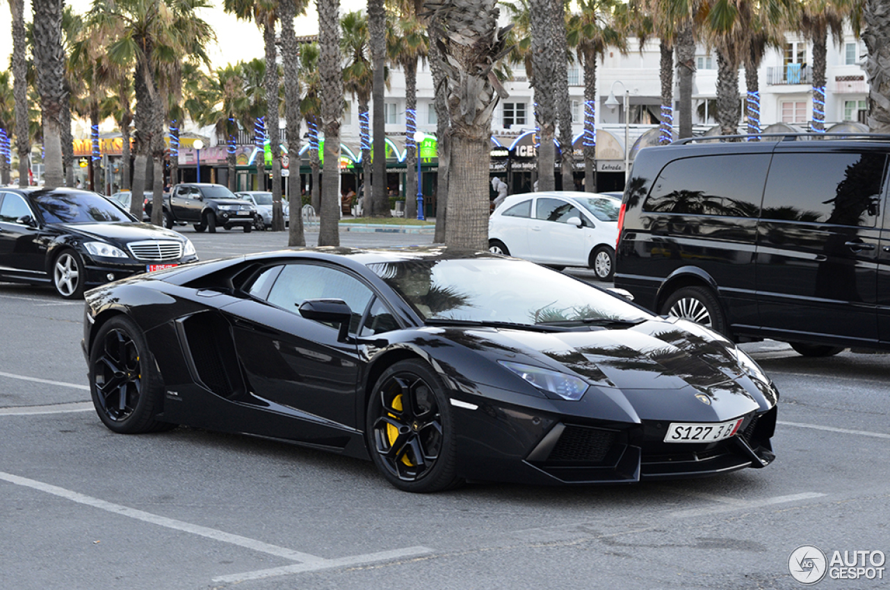 Lamborghini Aventador LP700-4