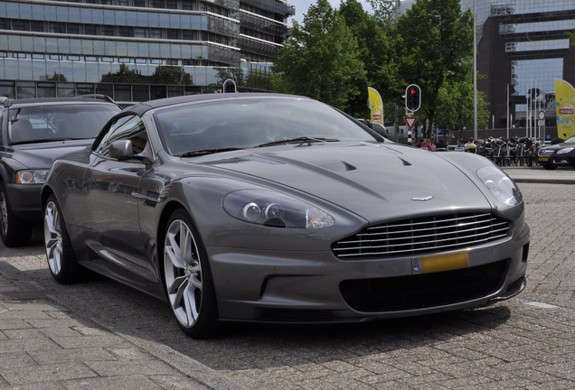 Aston Martin DBS Volante