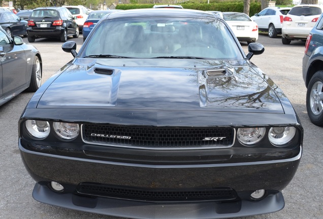 Dodge Challenger SRT-8 392