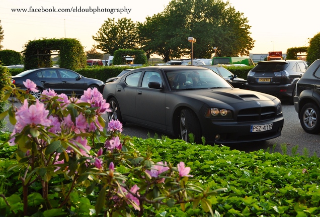 Dodge Charger SRT-8