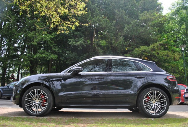 Porsche 95B Macan Turbo