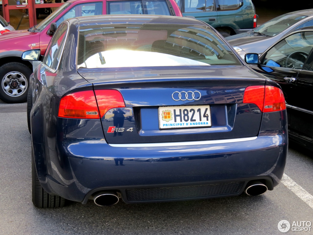 Audi RS4 Sedan