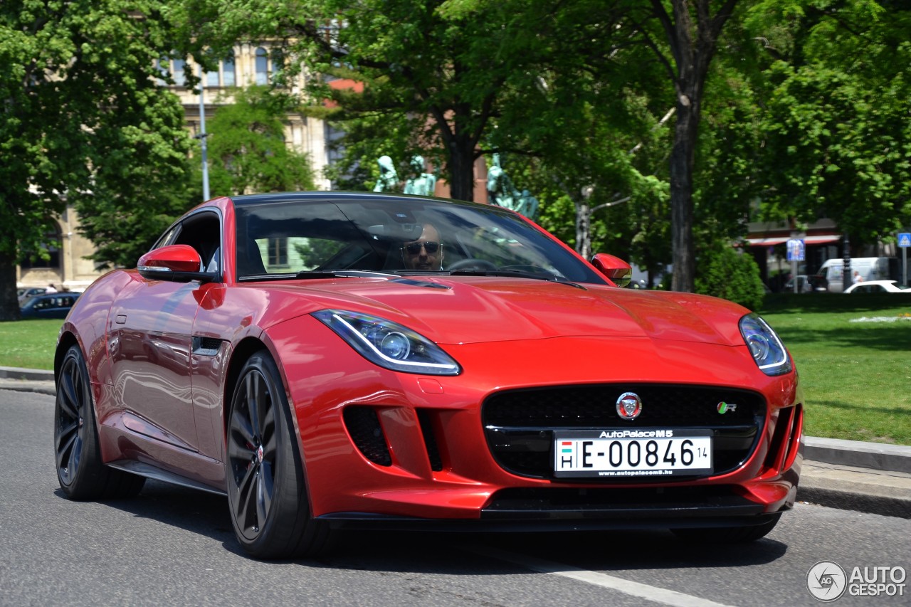 Jaguar F-TYPE R Coupé