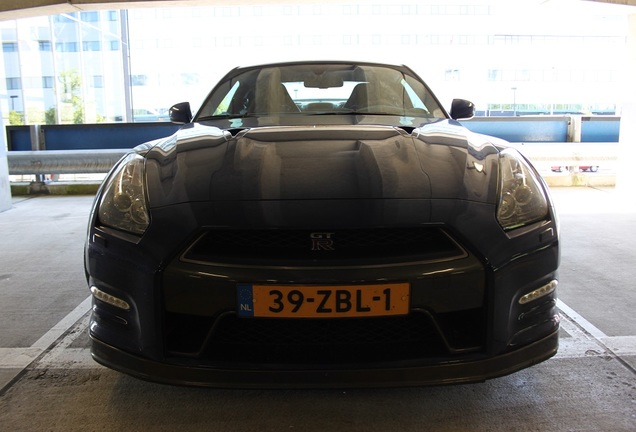 Nissan GT-R 2011