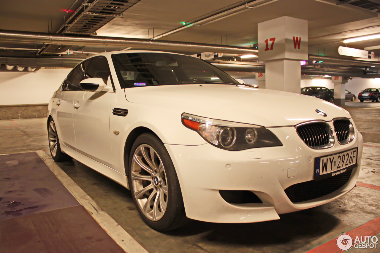 BMW M5 E60 2005