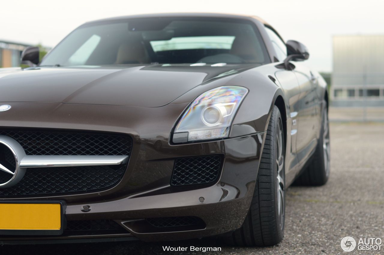 Mercedes-Benz SLS AMG Roadster