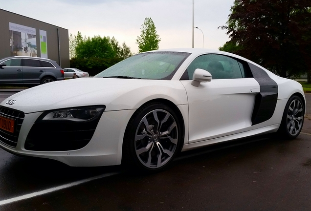 Audi R8 V10