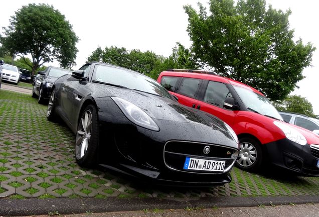 Jaguar F-TYPE S Convertible