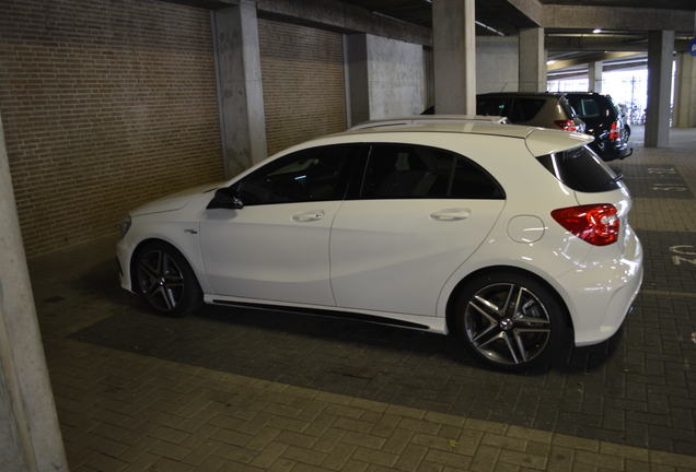 Mercedes-Benz A 45 AMG