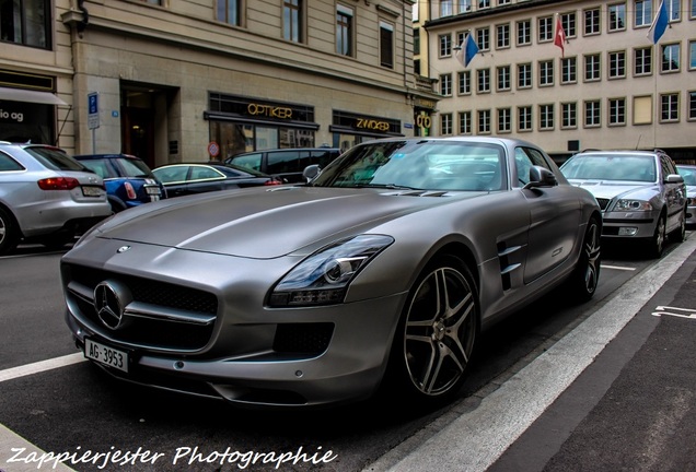 Mercedes-Benz SLS AMG