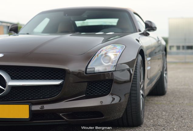 Mercedes-Benz SLS AMG Roadster