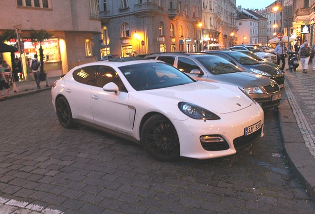 Porsche 970 Panamera GTS MkI