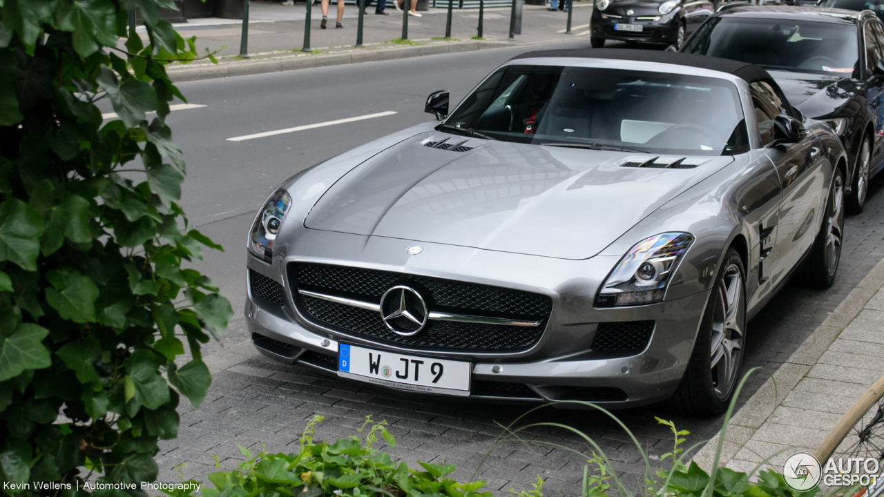 Mercedes-Benz SLS AMG GT Roadster