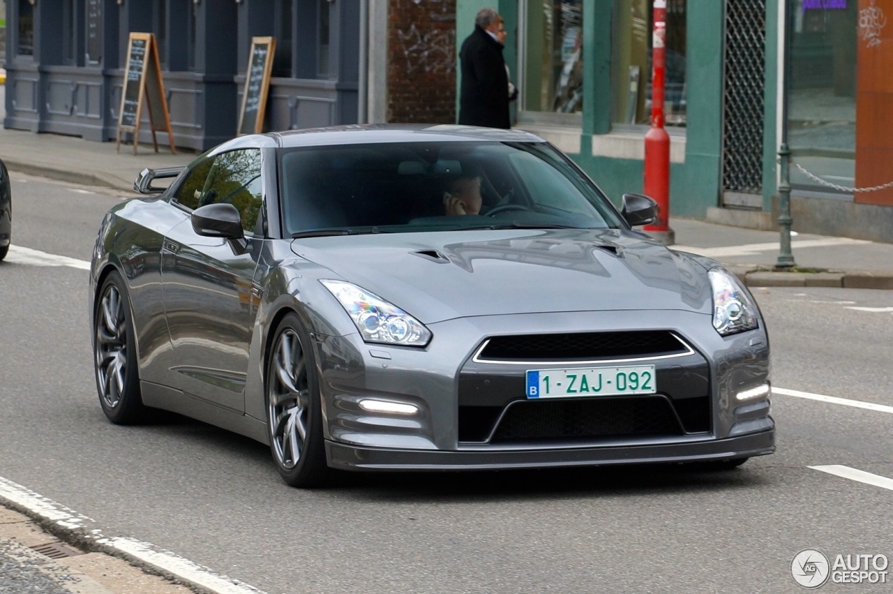 Nissan GT-R 2011