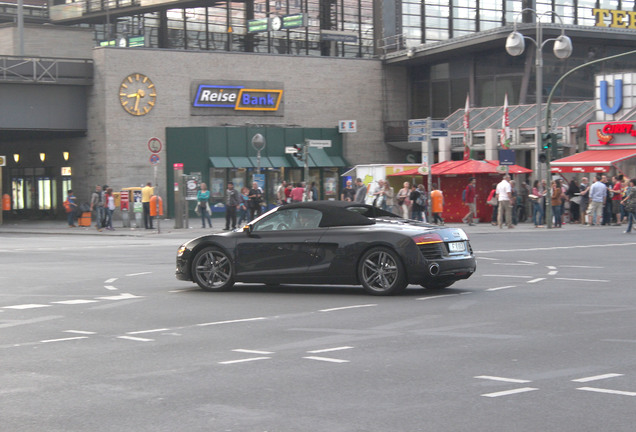 Audi R8 V8 Spyder 2013