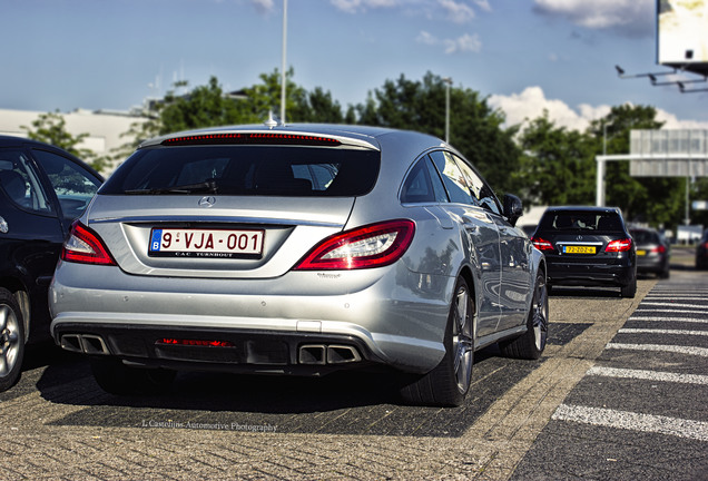 Mercedes-Benz CLS 63 AMG X218 Shooting Brake