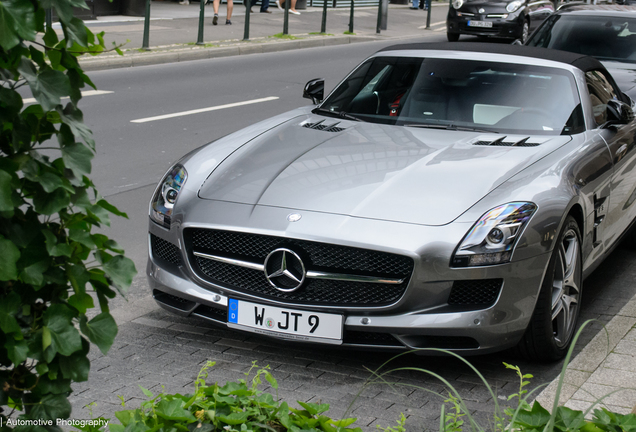 Mercedes-Benz SLS AMG GT Roadster