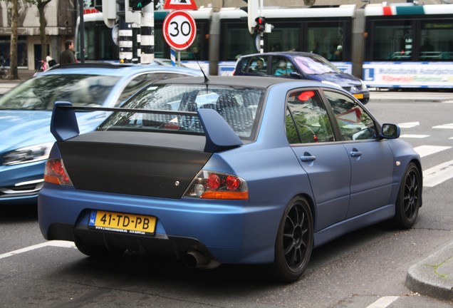 Mitsubishi Lancer Evolution IX