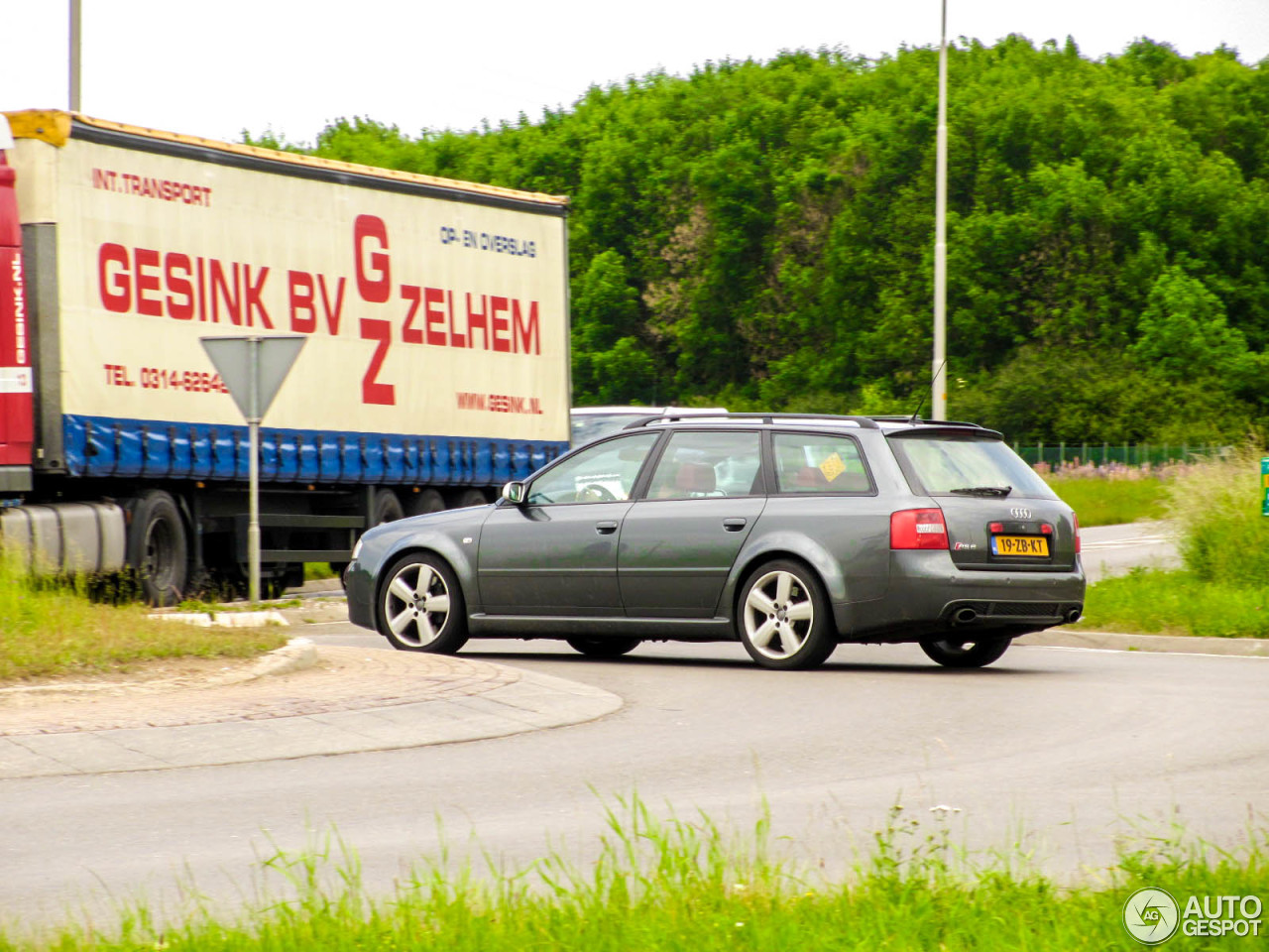 Audi RS6 Avant C5