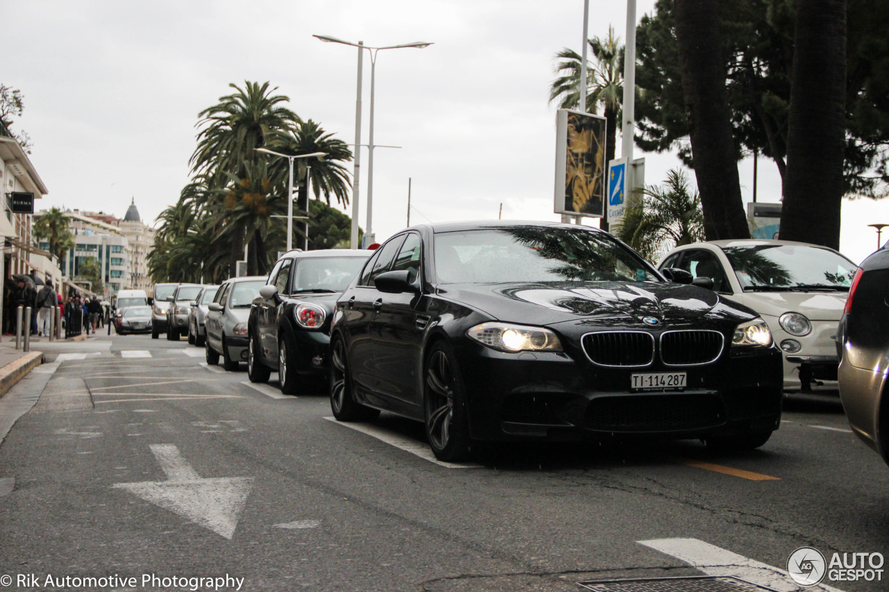 BMW M5 F10 2011