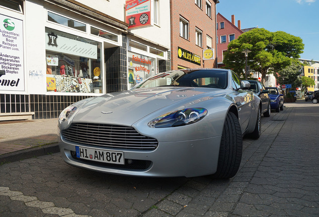 Aston Martin V8 Vantage