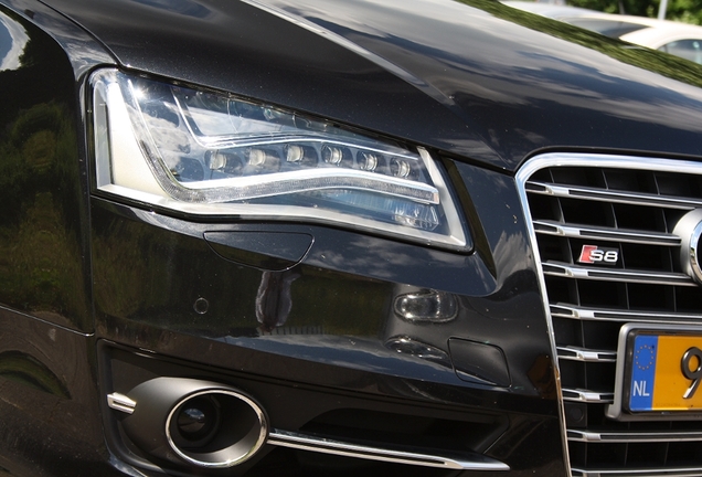 Audi S8 D4