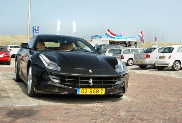 Ferrari FF