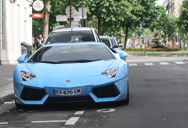 Lamborghini Aventador LP700-4