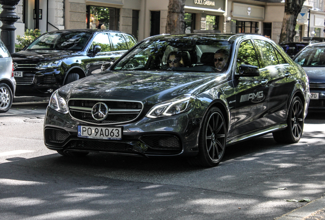 Mercedes-Benz E 63 AMG S W212