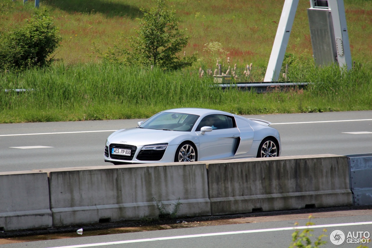 Audi R8 V10 2013