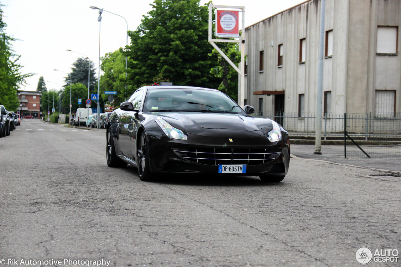 Ferrari FF