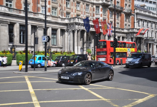 Aston Martin V8 Vantage N400