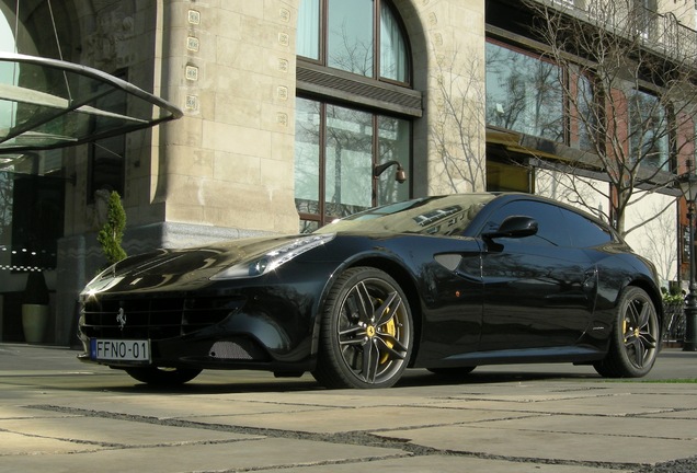 Ferrari FF