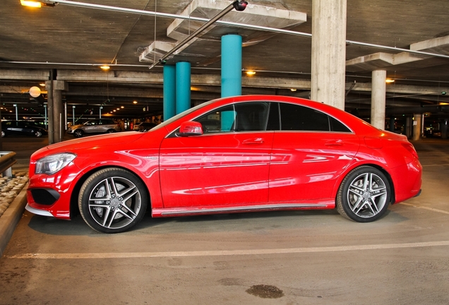 Mercedes-Benz CLA 45 AMG C117