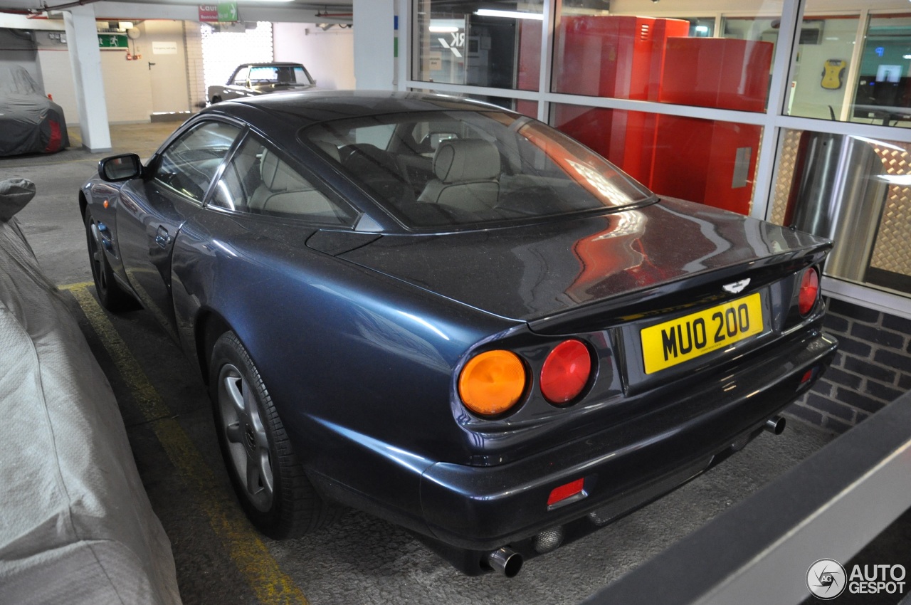 Aston Martin V8 Coupe