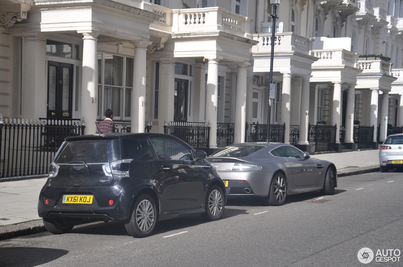 Aston Martin V8 Vantage 2012