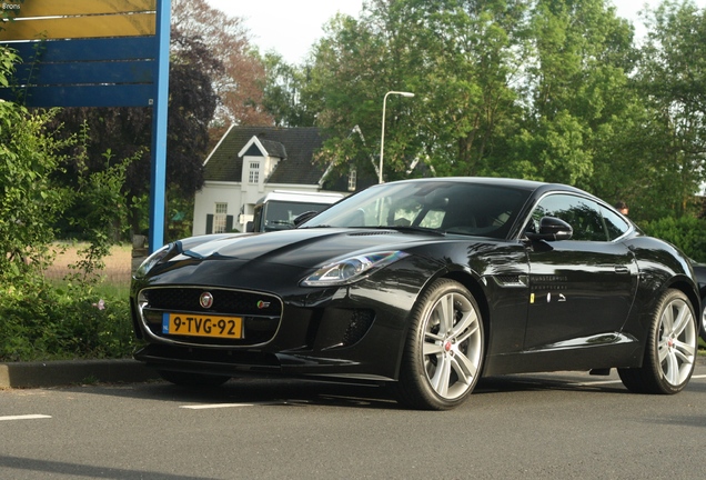 Jaguar F-TYPE S Coupé