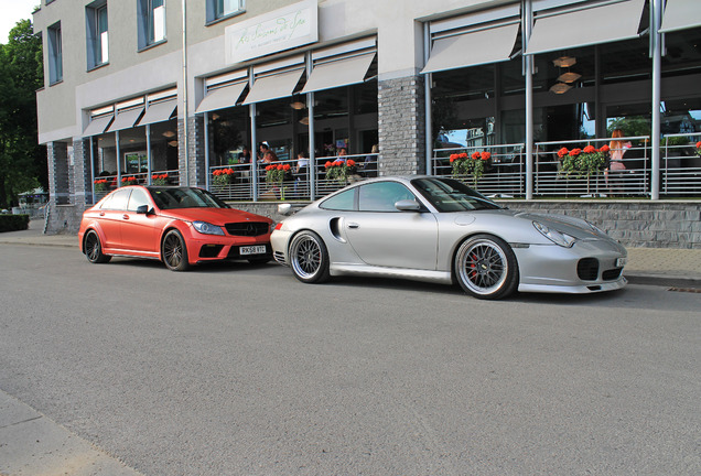 Porsche 996 Turbo