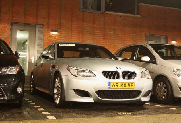 BMW M5 E60 2005