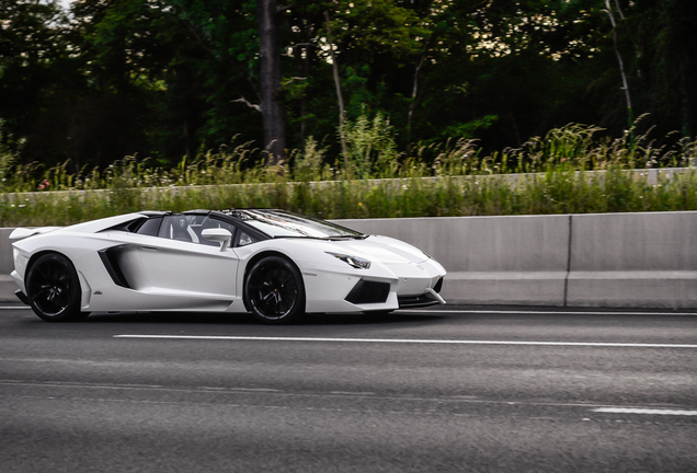 Lamborghini Aventador LP700-4 Roadster