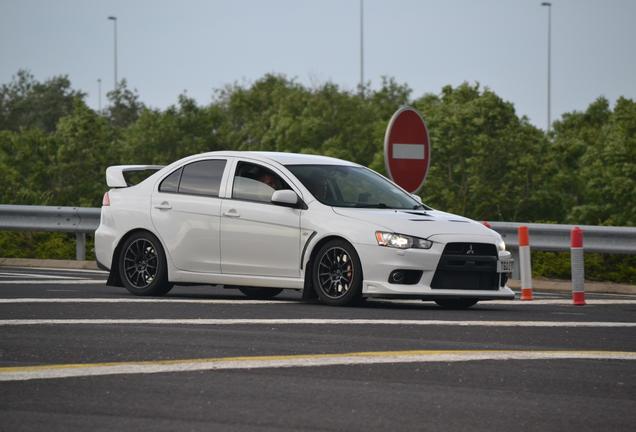 Mitsubishi Lancer Evolution X MR