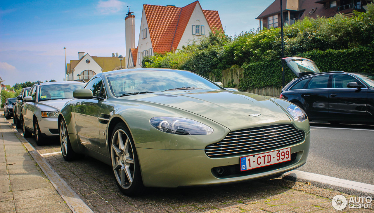 Aston Martin V8 Vantage