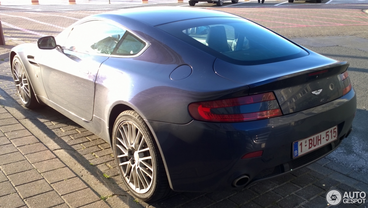 Aston Martin V8 Vantage