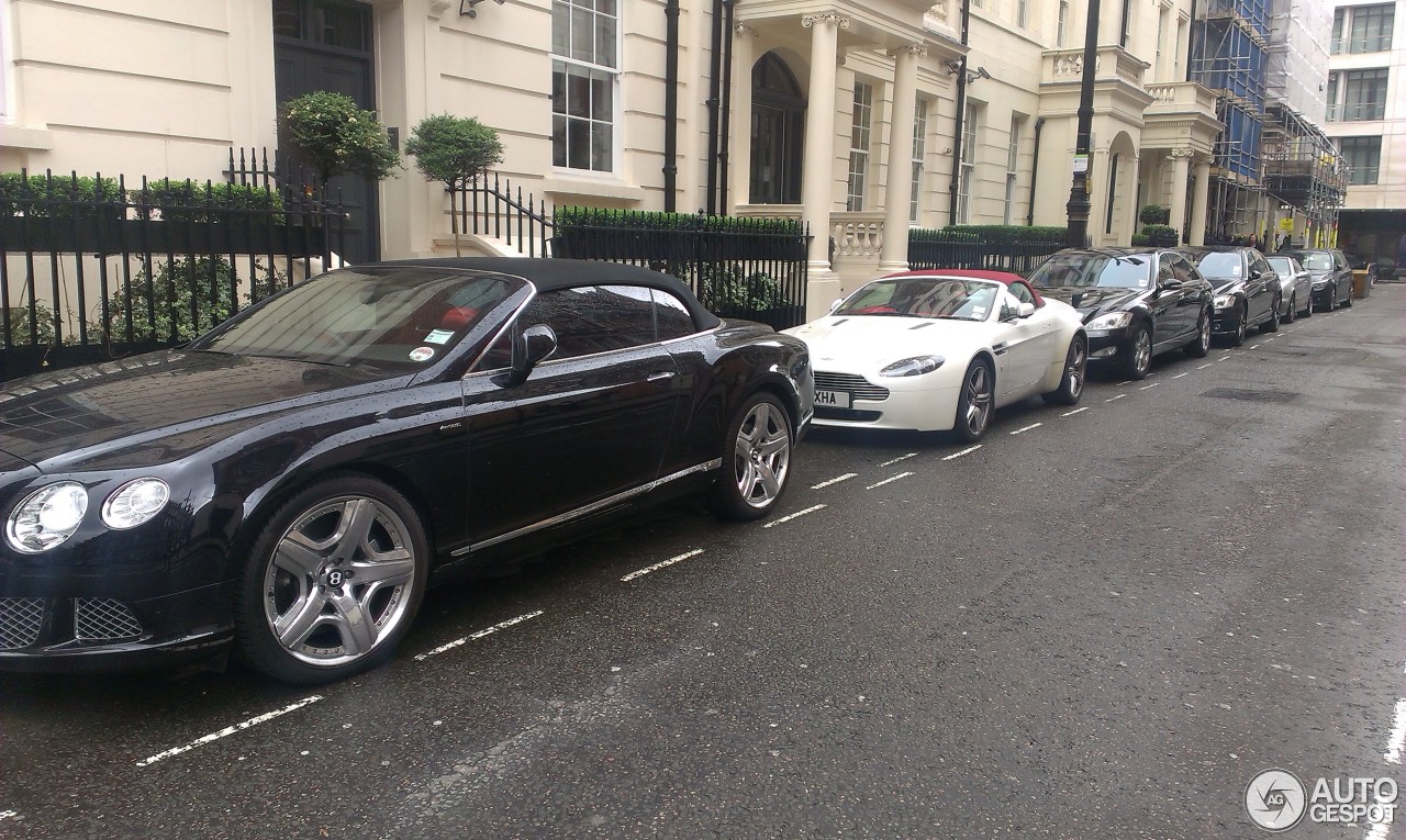 Aston Martin V8 Vantage Roadster